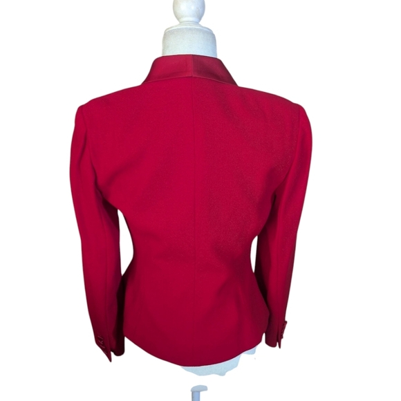 Red Crepe Double-Breasted Peplum Blazer Covered Buttons Satin Lapels NWT Sz 4 - Picture 3 of 11